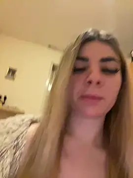 Gretadoll's Live XXX Chat