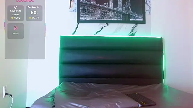 Karlaa_Hernandez_ Adlı Modelin Web Kamerası Şovu