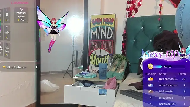 StefanyMiler Show in webcam