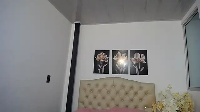 Онлайн чат XXX pinky_f00x