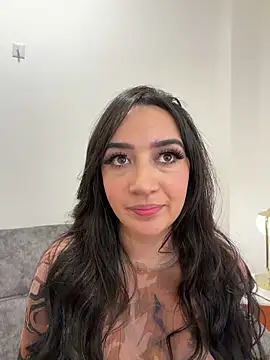 EmmyEvans1's Live XXX Chat