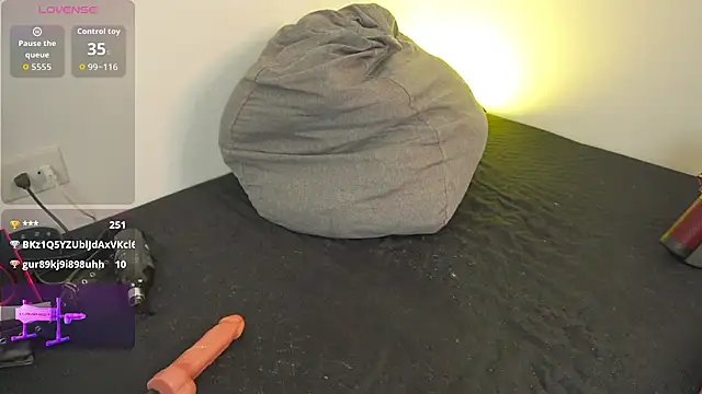 Pokazy przed kamerką – Markbrown