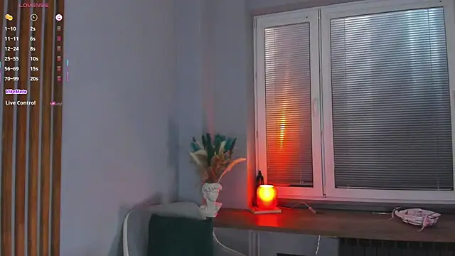 OssieCrews' Live XXX Chat