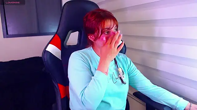 دردشة Vannessa__Shy الجنسية المباشرة