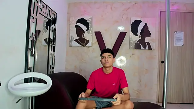 HORNY_PRETTY Chat XXX live