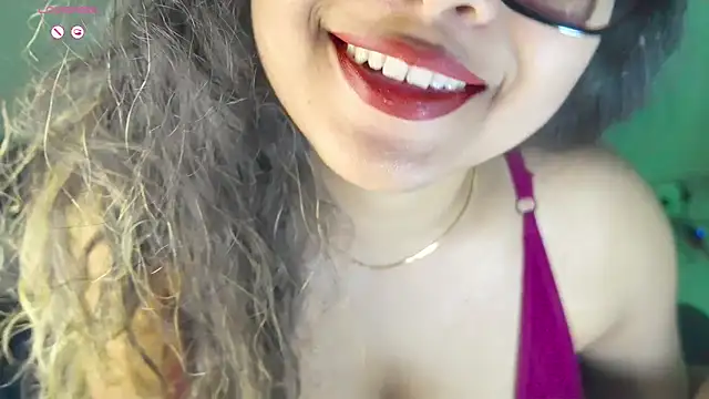 _neesha_414_'s Webcam Show