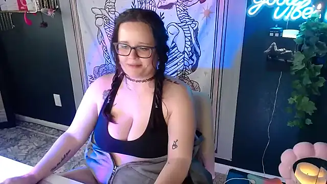 Chat XXX en directo de HazeyViolet333