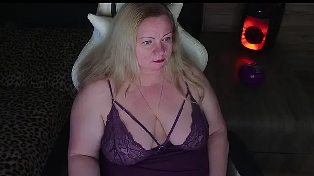 Živý XXX chat MolligSpielle