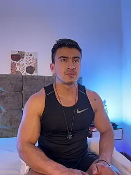 Pokazy przed kamerką – Chris_Clarck