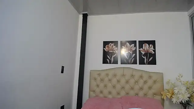 Онлайн чат XXX pinky_f00x