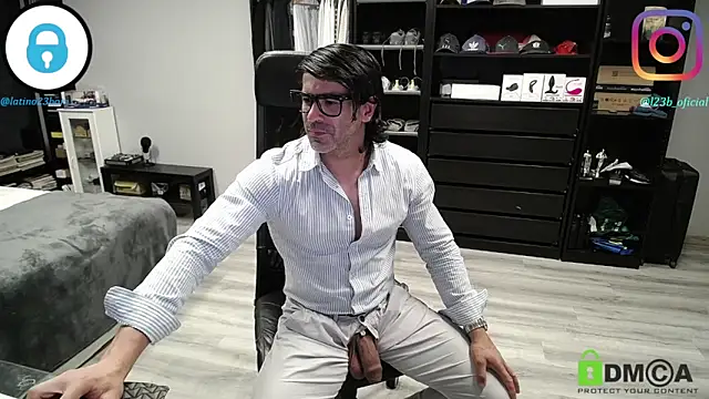 latinoo23bom – webcam-show