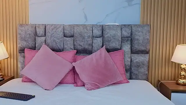 Živý XXX chat amara_queen_