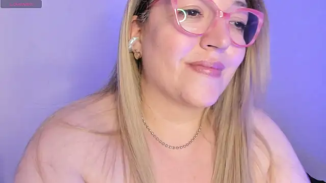 Naty_Mature_'s Webcam Show