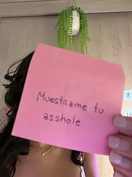 Chat XXX en directo de ZaraLuuv