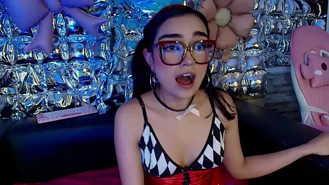 Chat XXX en directo de lala_cherry