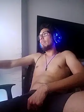 Mateusoliver7 网络视讯表演