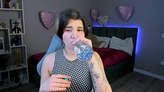 AnoraDark's Live XXX Chat