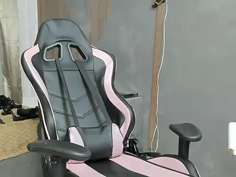 Czat XXX na żywo – NikiEvanz