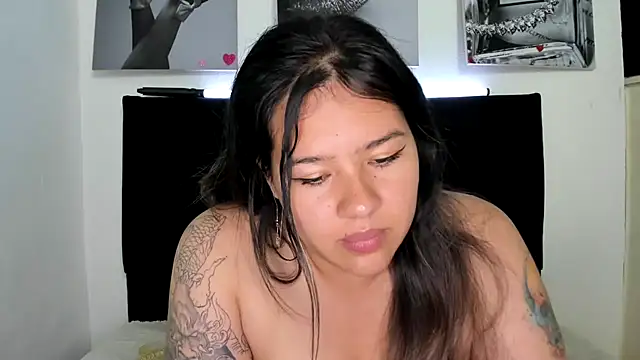 LinaBrowm Chat XXX in diretta