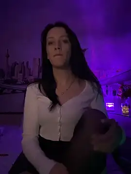 MonicaSweetx Chat XXX in diretta