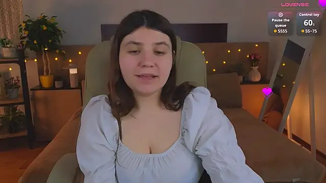 Viola__Shy live XXX chat