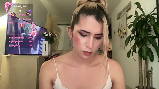 isa_fox_23 Adlı Modelin Canlı XXX Sohbeti