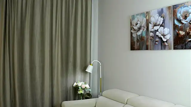 HermaFrain live XXX chat