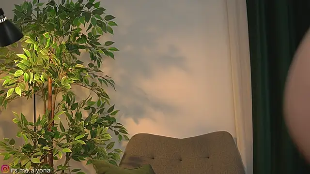 Alyonaqueen_ 라이브 XXX 채팅