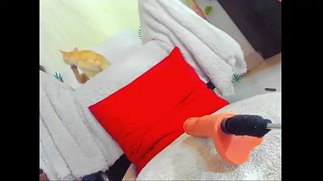 Alaska_53のライブXXXチャット