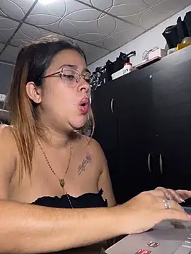 Pokazy przed kamerką – MariBelle1