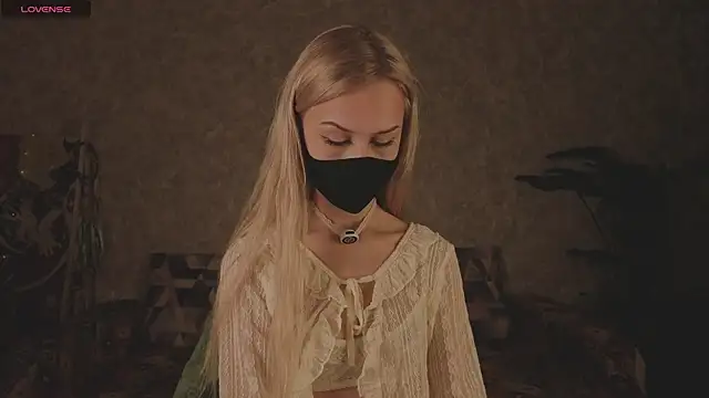 แชท XXX สดของ EternalOphelia