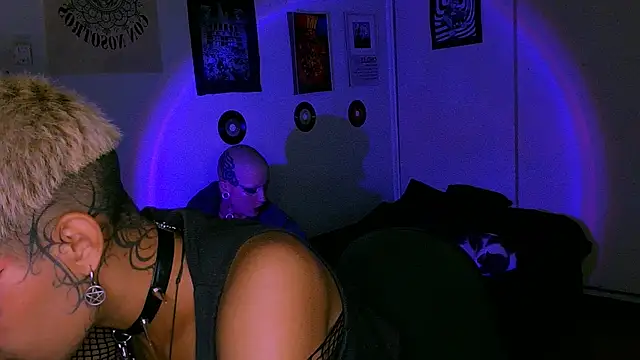 alex_one888 élő XXX-chatje