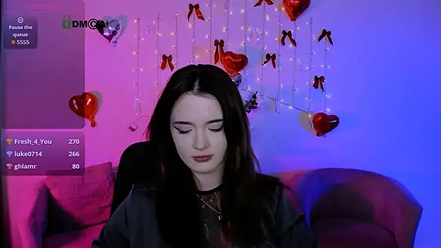 liana_kisses' Live XXX Chat