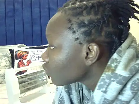 Playroom_queen Adlı Modelin Canlı XXX Sohbeti