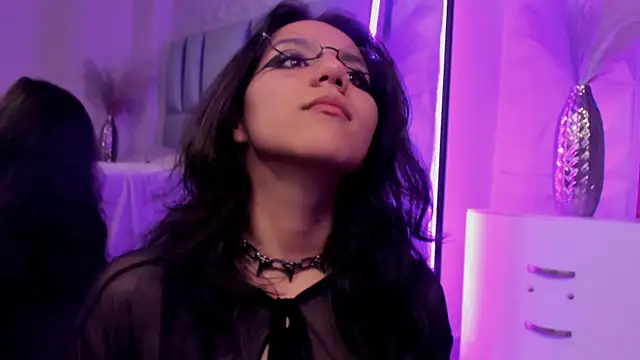 HollyPeach live XXX chat