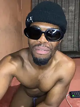 naughty_thick: διαδικτυακό σόου στην κάμερα