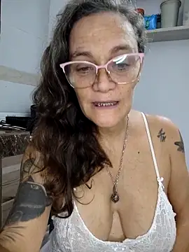 Nanybeach live XXX chat