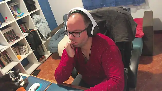 ravingr4d4 Adlı Modelin Canlı XXX Sohbeti