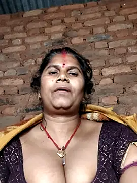 Hot_di97 লাইভ XXX চ্যাট