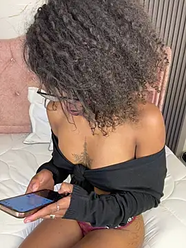 Morena_fire's Webcam Show