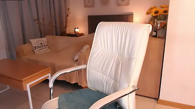 Tilly_Eliot's Live XXX Chat