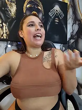 LizzRouse Chat XXX in diretta