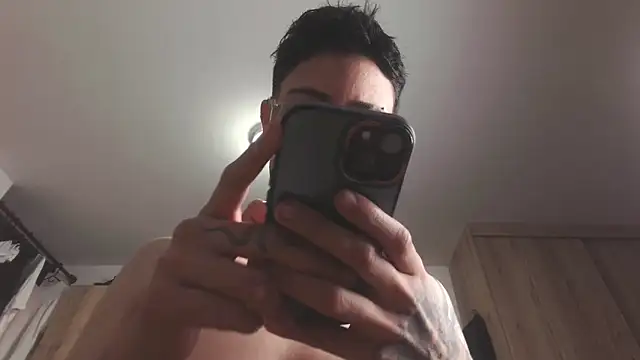 Cutie_Shy_のライブXXXチャット