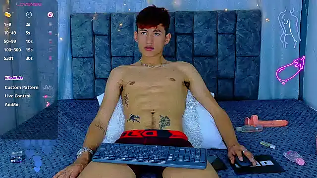 NicolasTorrez Live XXX-chat