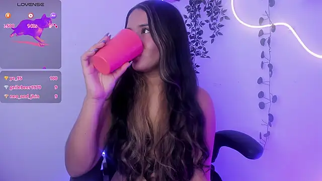 Chat XXX en directo de cata_desire