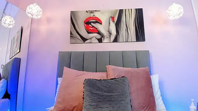 PriscilaCooper live XXX chat