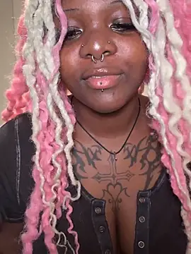 Nyla_xox – webcam-show