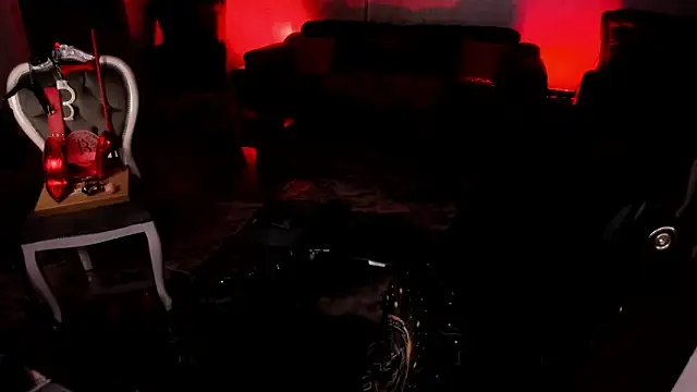 FinDomGod's Live XXX Chat