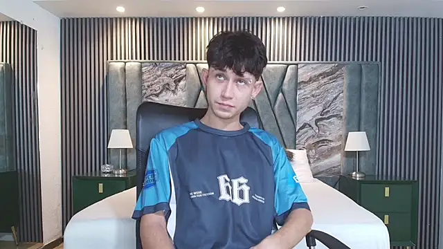 Онлайн чат XXX Michael_blue