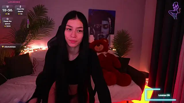 FataleNellieのライブXXXチャット